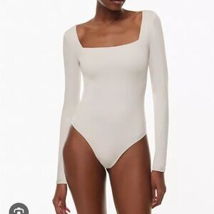 Aritzia Contour Square Neck Long Sleeve Body Suit
